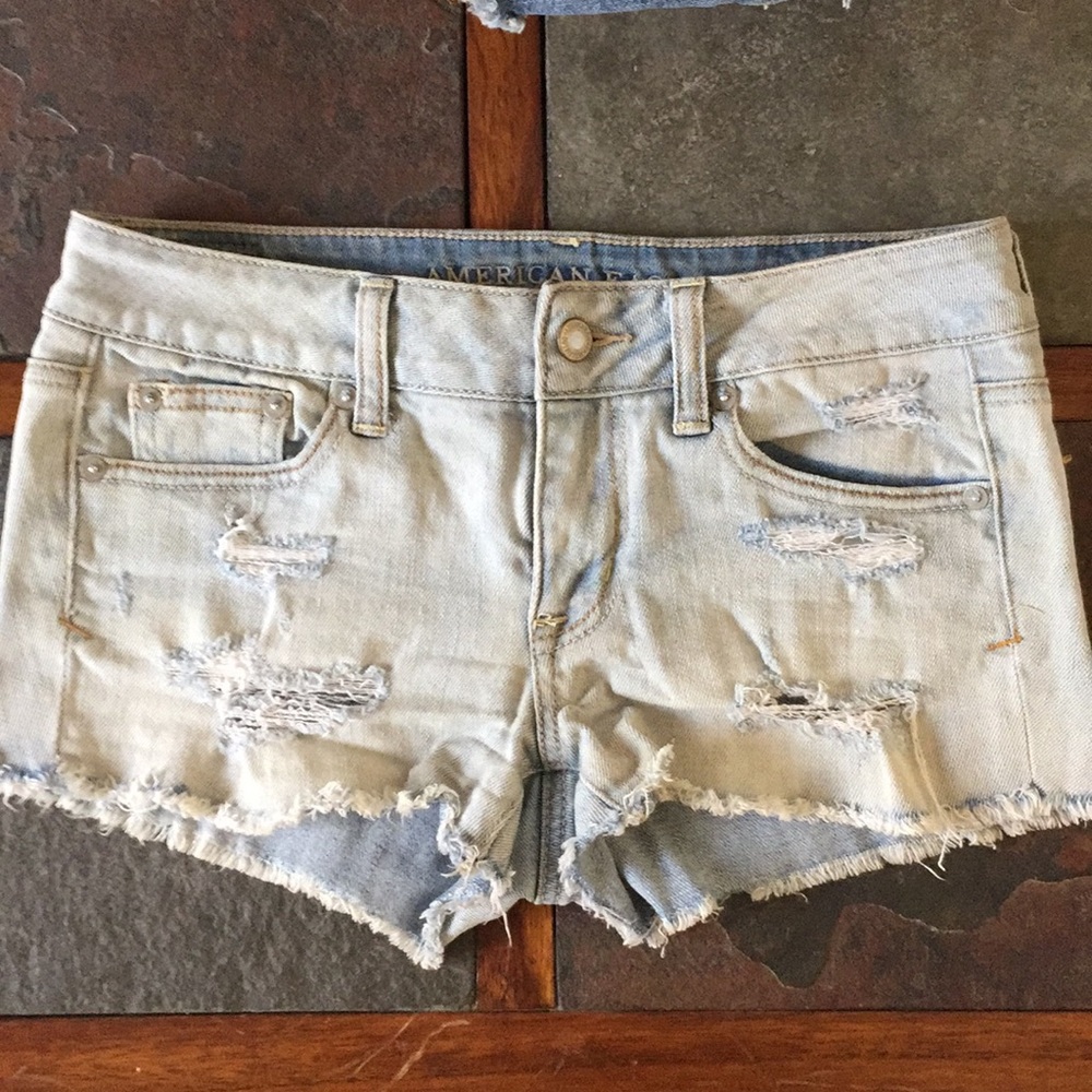 American Eagle distressed stretch shorts